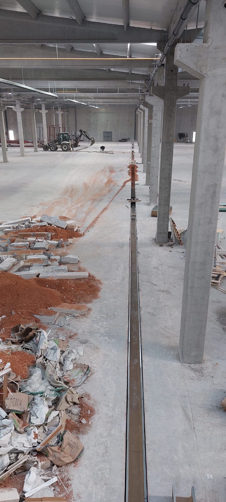 Muğla Beton Zeminlerde Turizm ve Sanayi Odaklı Çözümler: Derz Kesme, Silim ve Parlatma